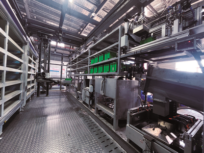 试块自动制作设备内境